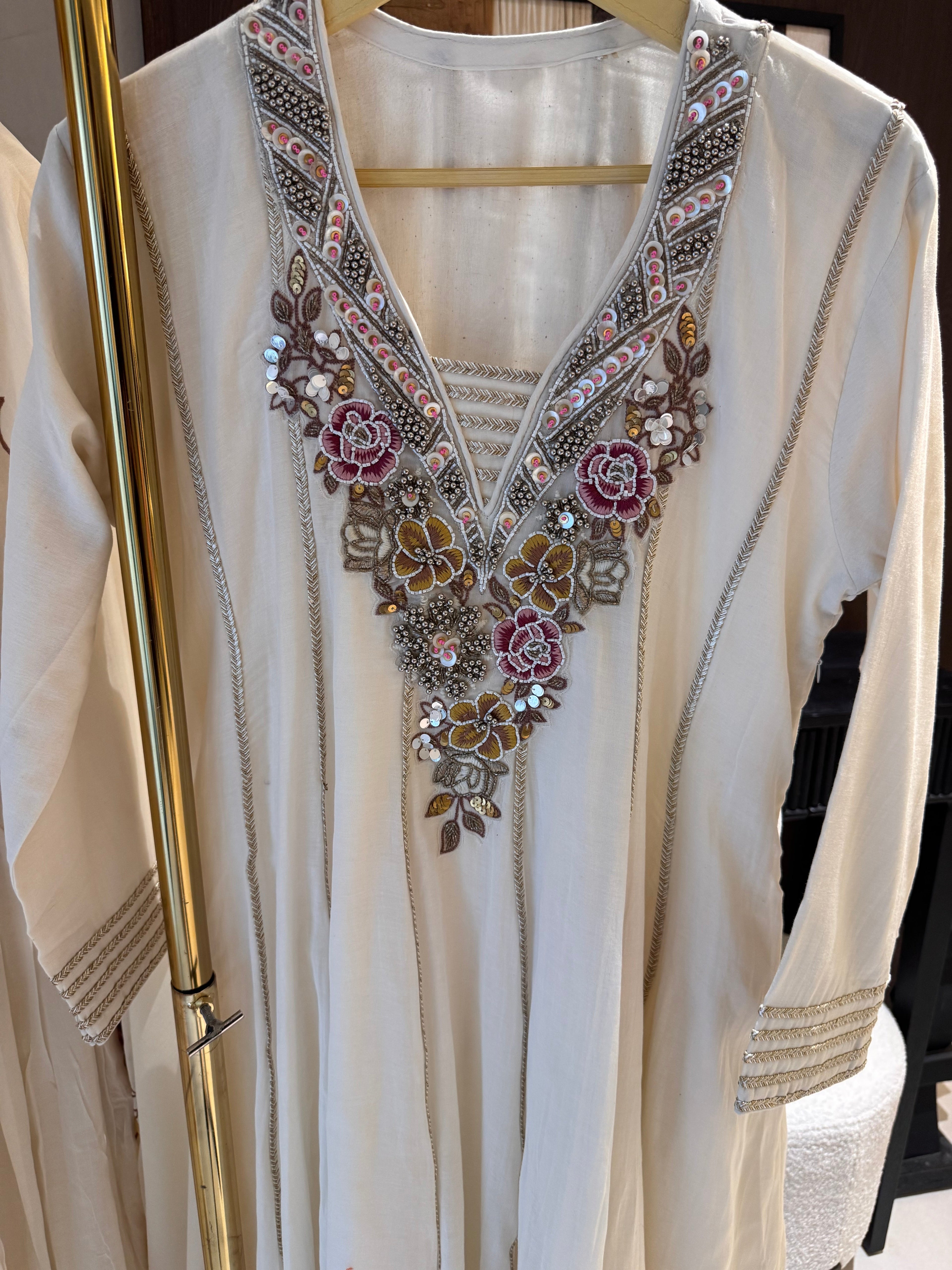 The Rosalie Bloom — Mul Peplum Kameez with Gharara-dusty rose-close up
