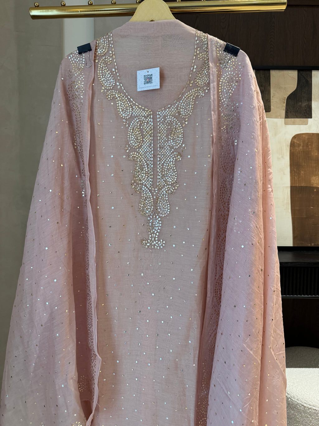 The Sanjh Bloom — Mul Suit with Mukesh & Zardozi Work-pink-close up