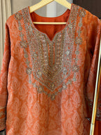 The Rajwada Aura — Banarasi Set with Zardosi Work