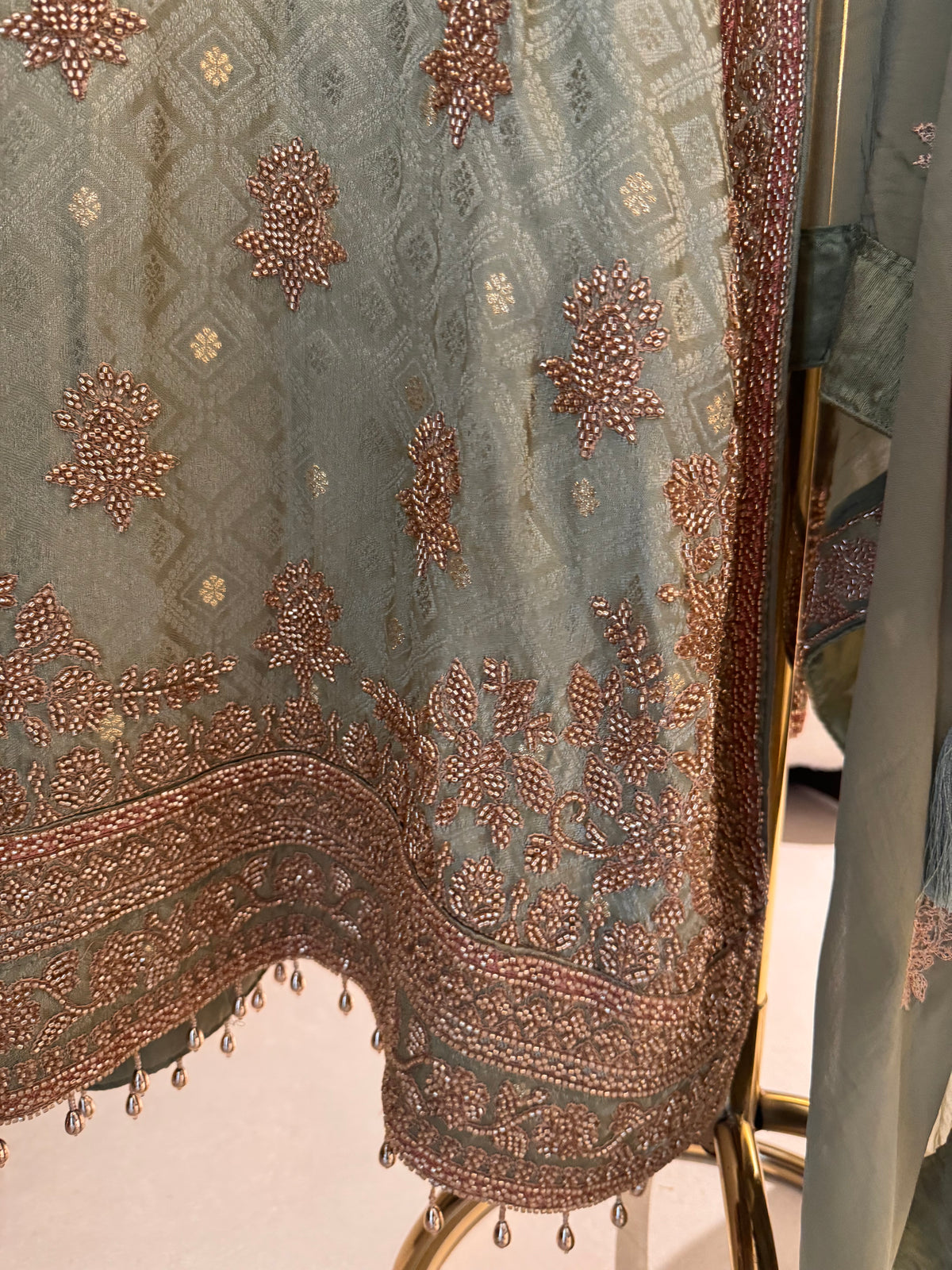 The Barfi Weave — Banarasi Set with Bead Work