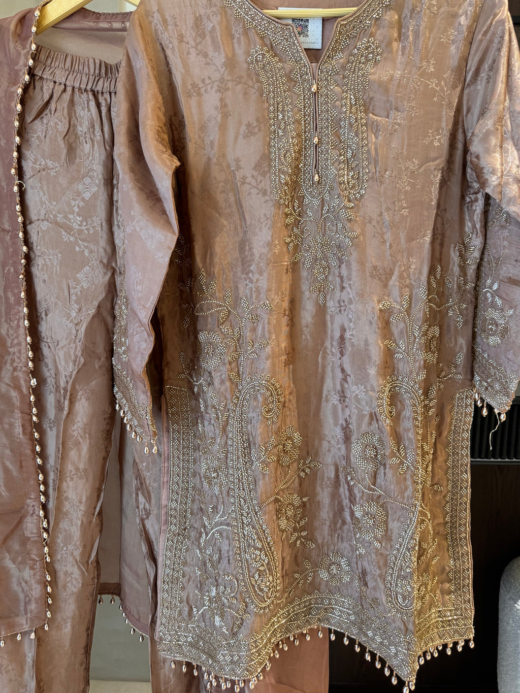 The Aura Muse — Silk Self-Embossed Suit with Organza Dupatta-blush pink close up