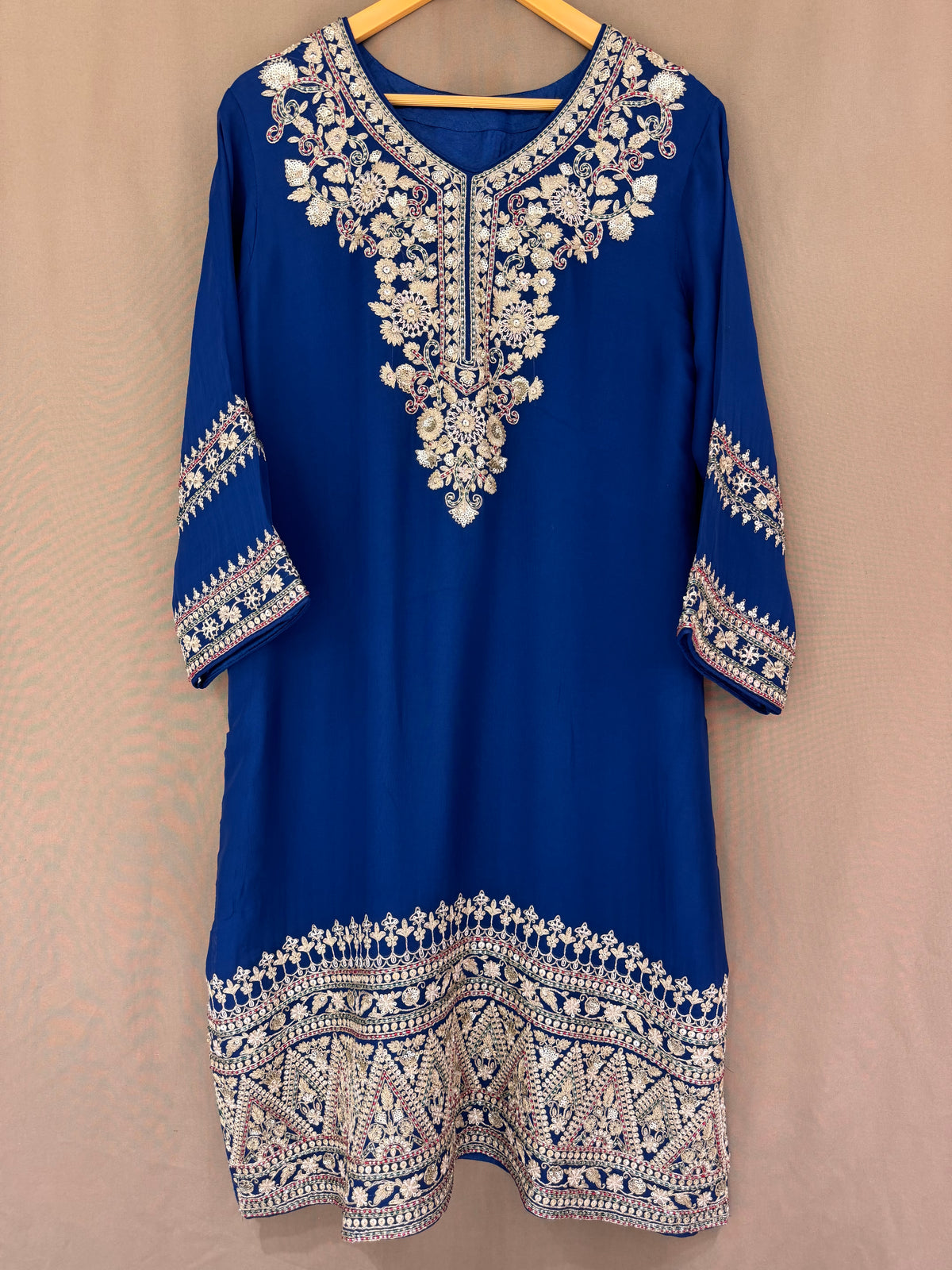 The Zardosi Edit Vol. 01 — Soft Silk Set with Farshi Salwar